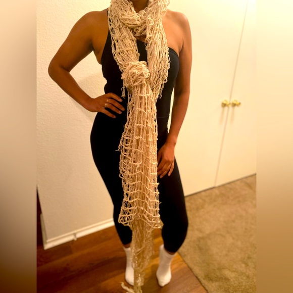 Urban Outfitters Fishnet Scarf - Picture 1 of 3